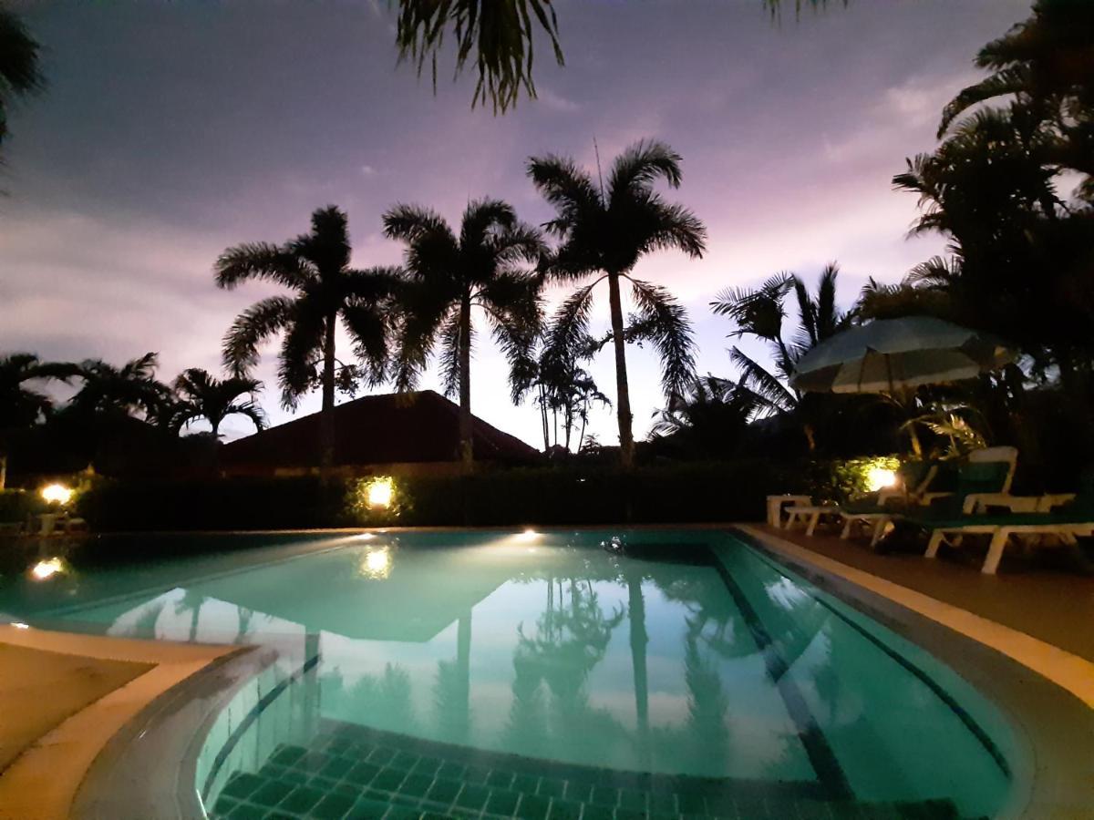 D&K Smiley Phuket Resort Rawai Ngoại thất bức ảnh